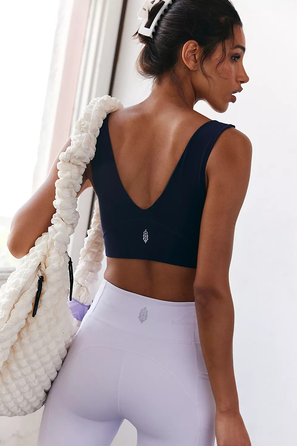 NEVER BETTER CROP CAMI / DARK BLUE