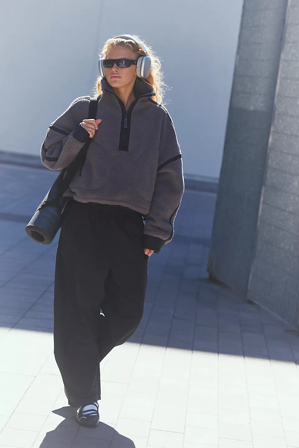 MOUNTAIN HIGH 1/2 ZIP / DARK GREY