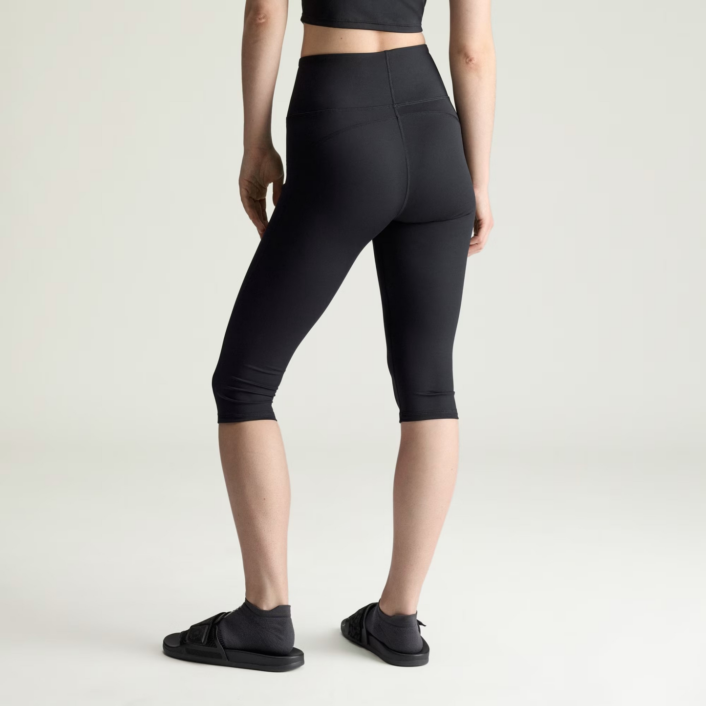 aSMC TST CAPRI BLACK