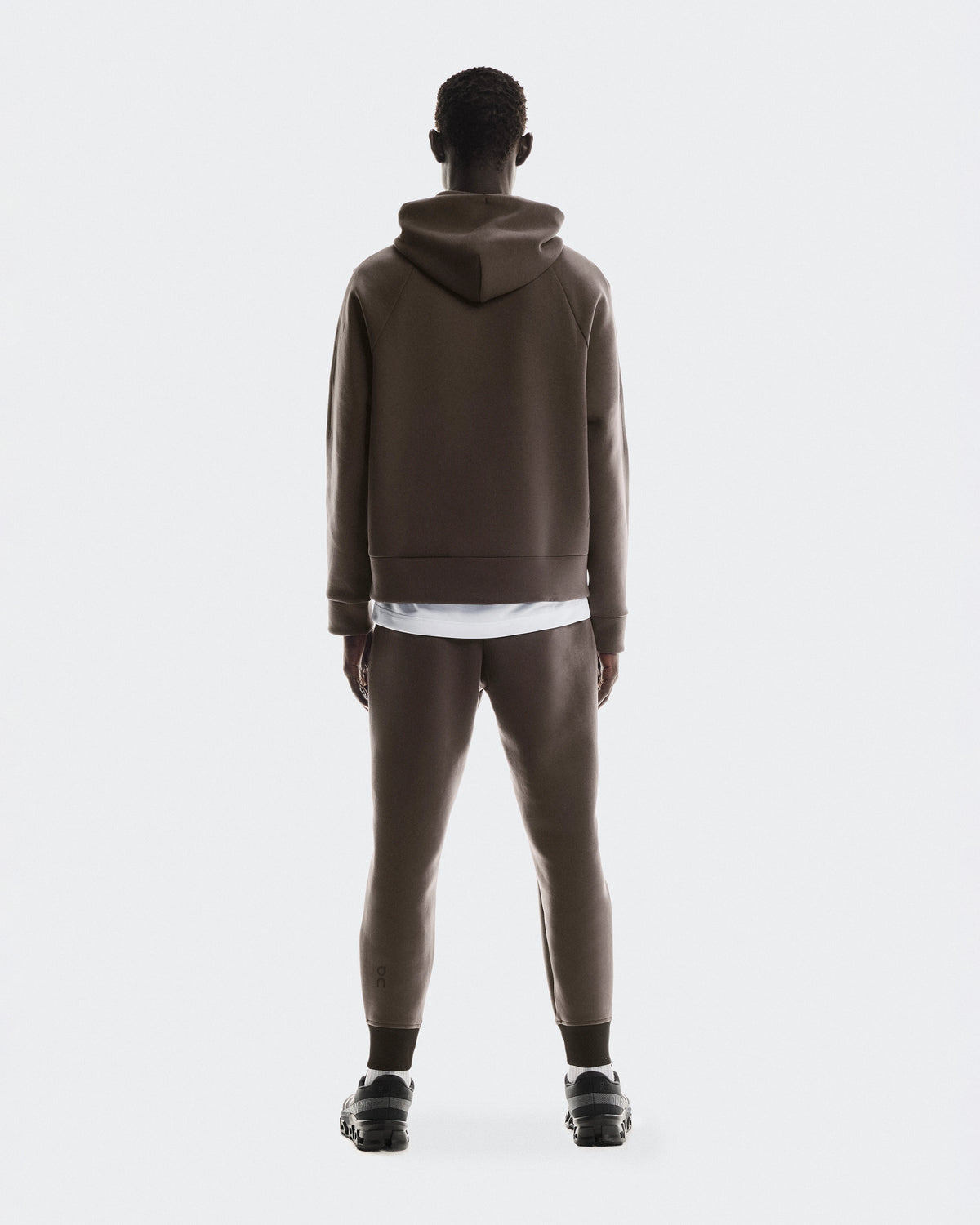 Focus Tech Sweatpants Men Pebble