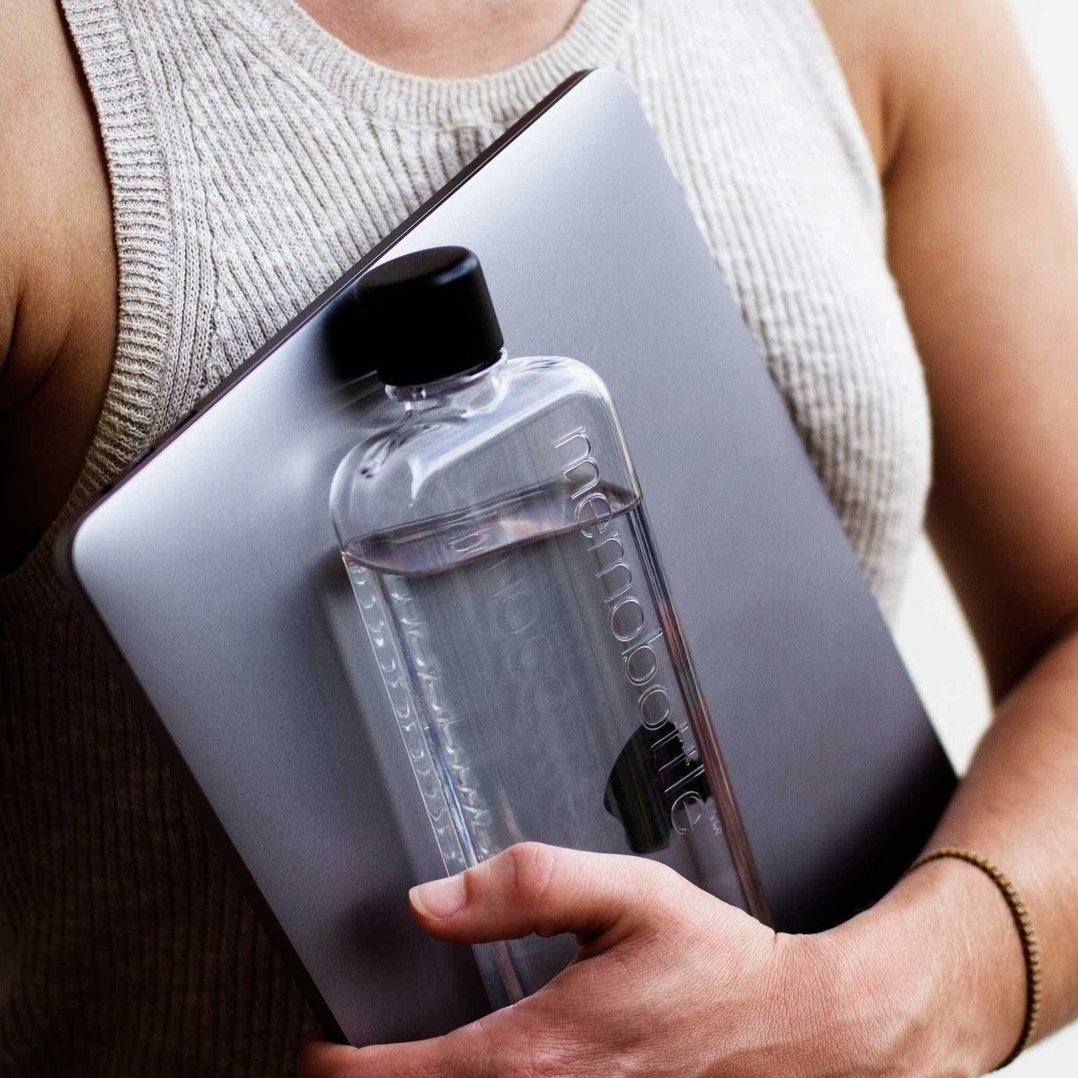 Slim memobottle