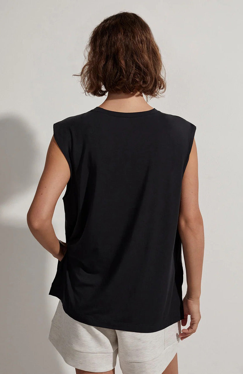 Calgary Boxy Tank Cloud Dancer Black