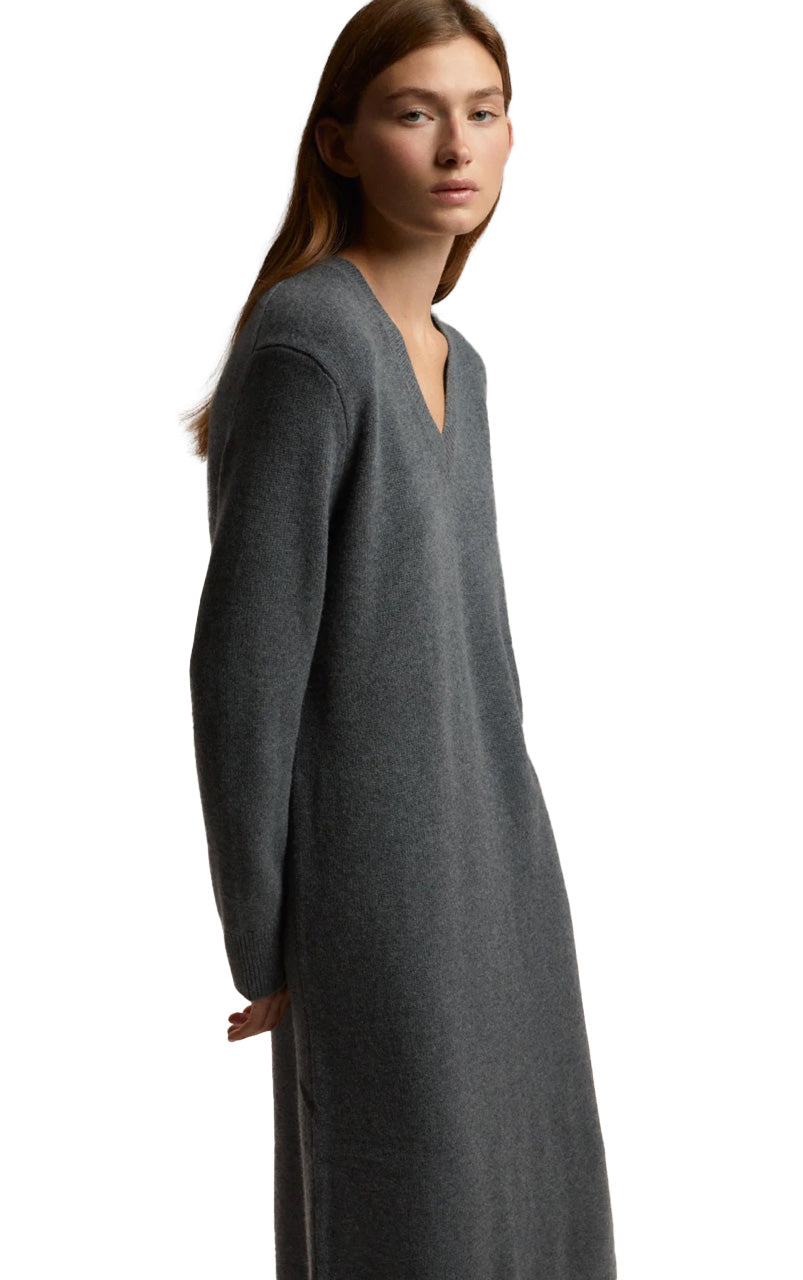 CLOSAALF KNIT WOMAN