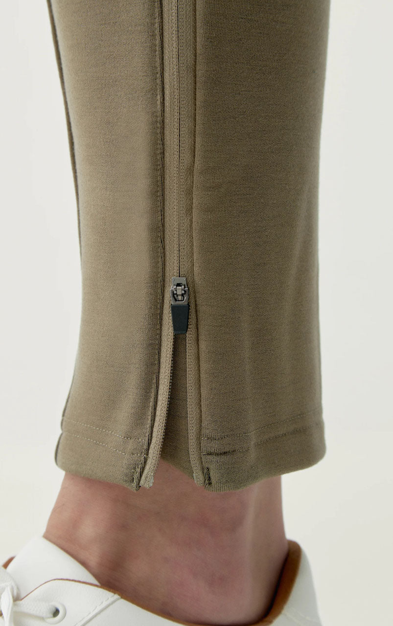 Jogger Jucar Root