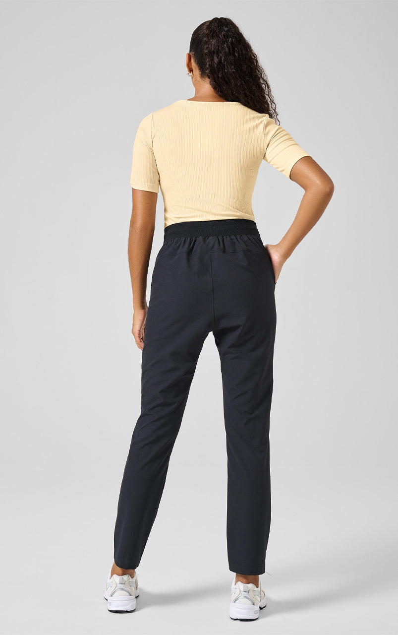 Ease High Waist Woven Pants Black