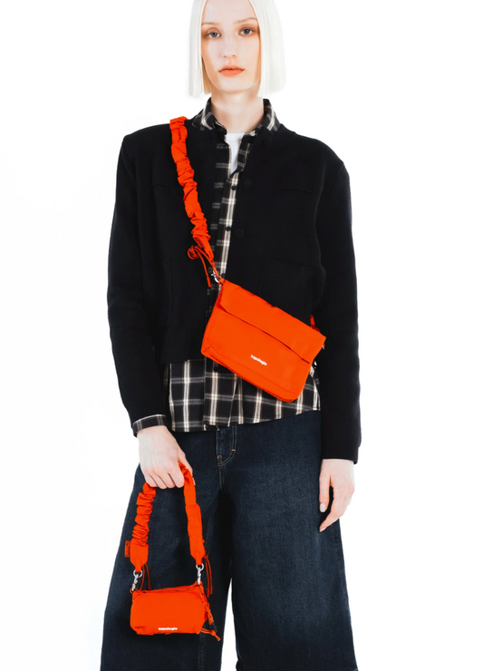 MUSETTE SMALL RED TECH SATEEN