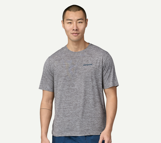 M's Cap Cool Daily Graphic Shirt-Waters Feather Grey