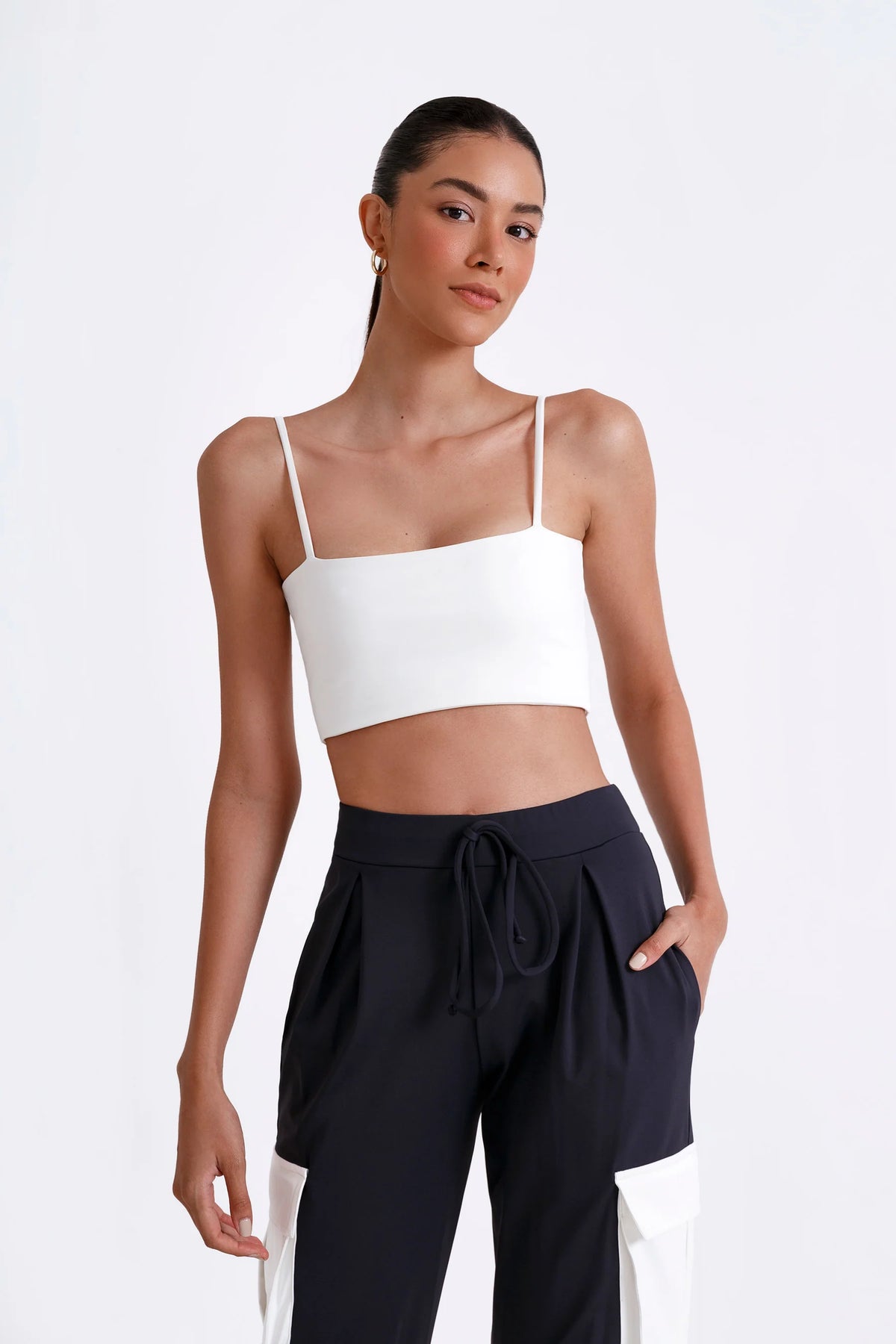 Base Crop Chantilly