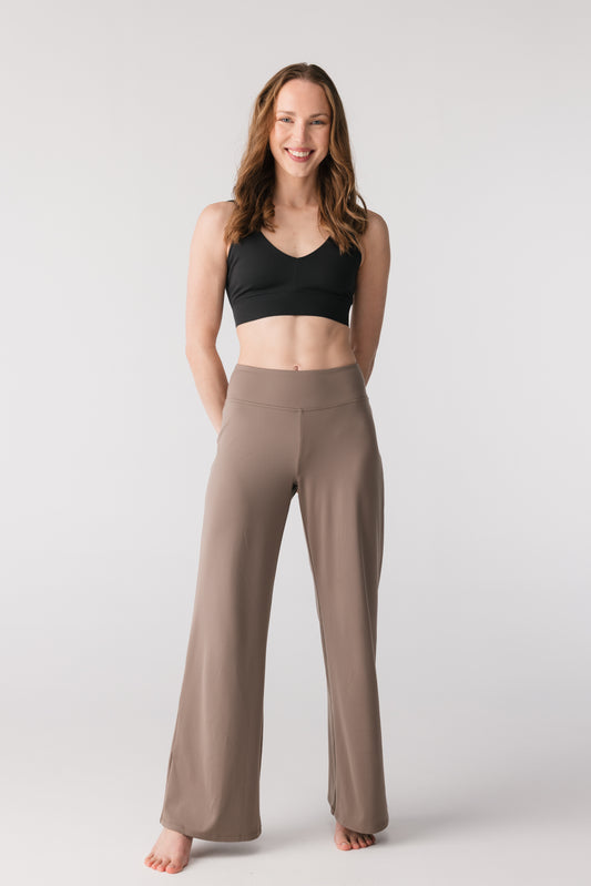 Jada Straight Leg Pant Falcon