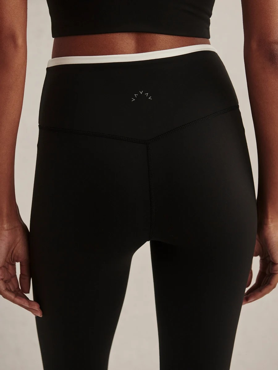 always contrast high rise legging 25 black / snow white