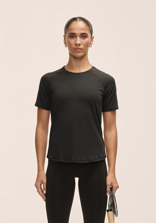 Essential Tee Black