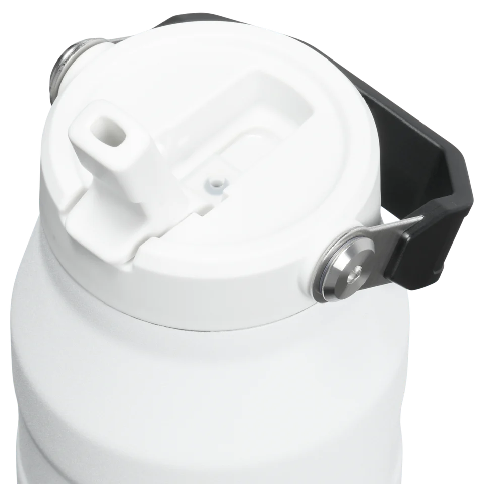 The IceFlow Flip Straw 2.0 (0.71 L) Chalk