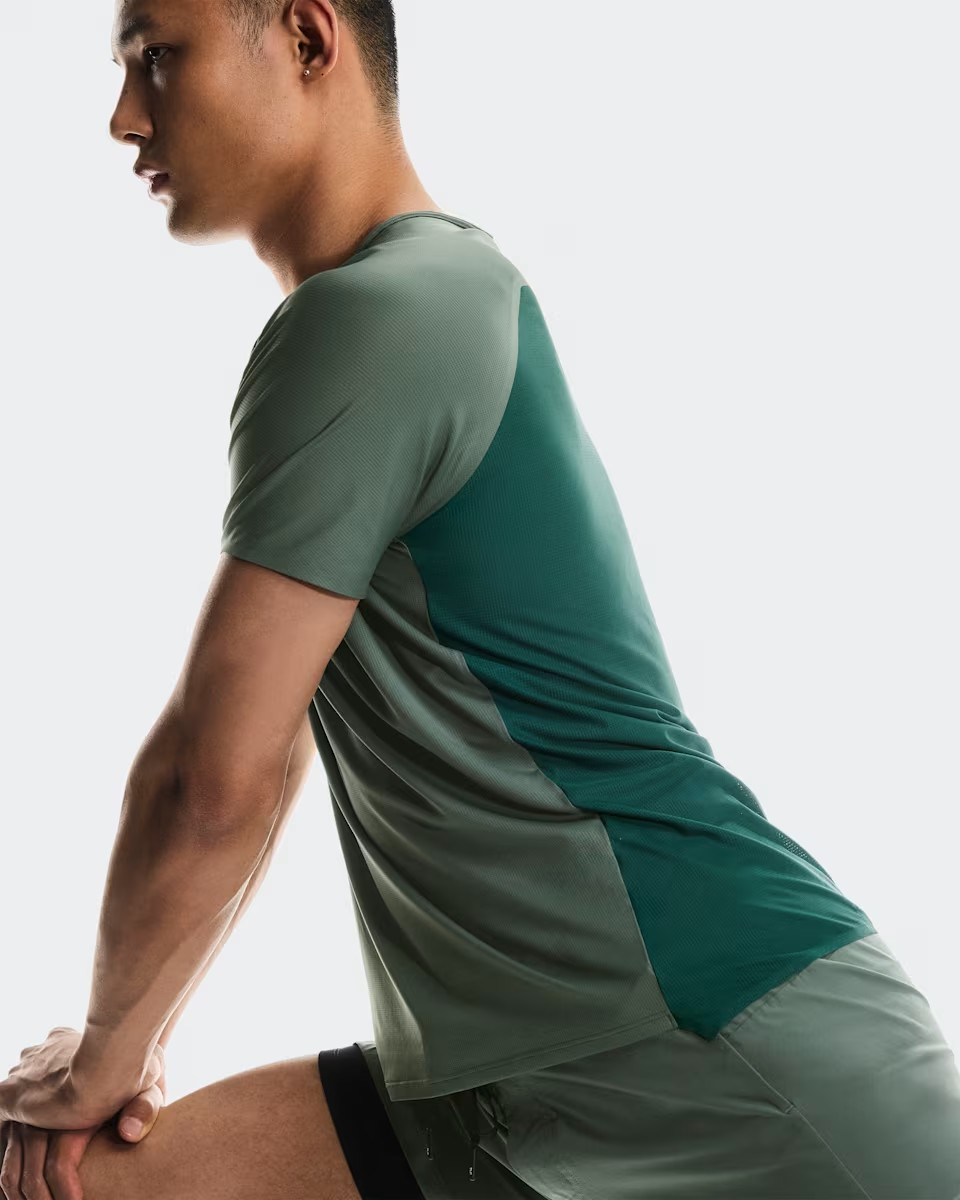 Performance-T Men Olive | Spirulina