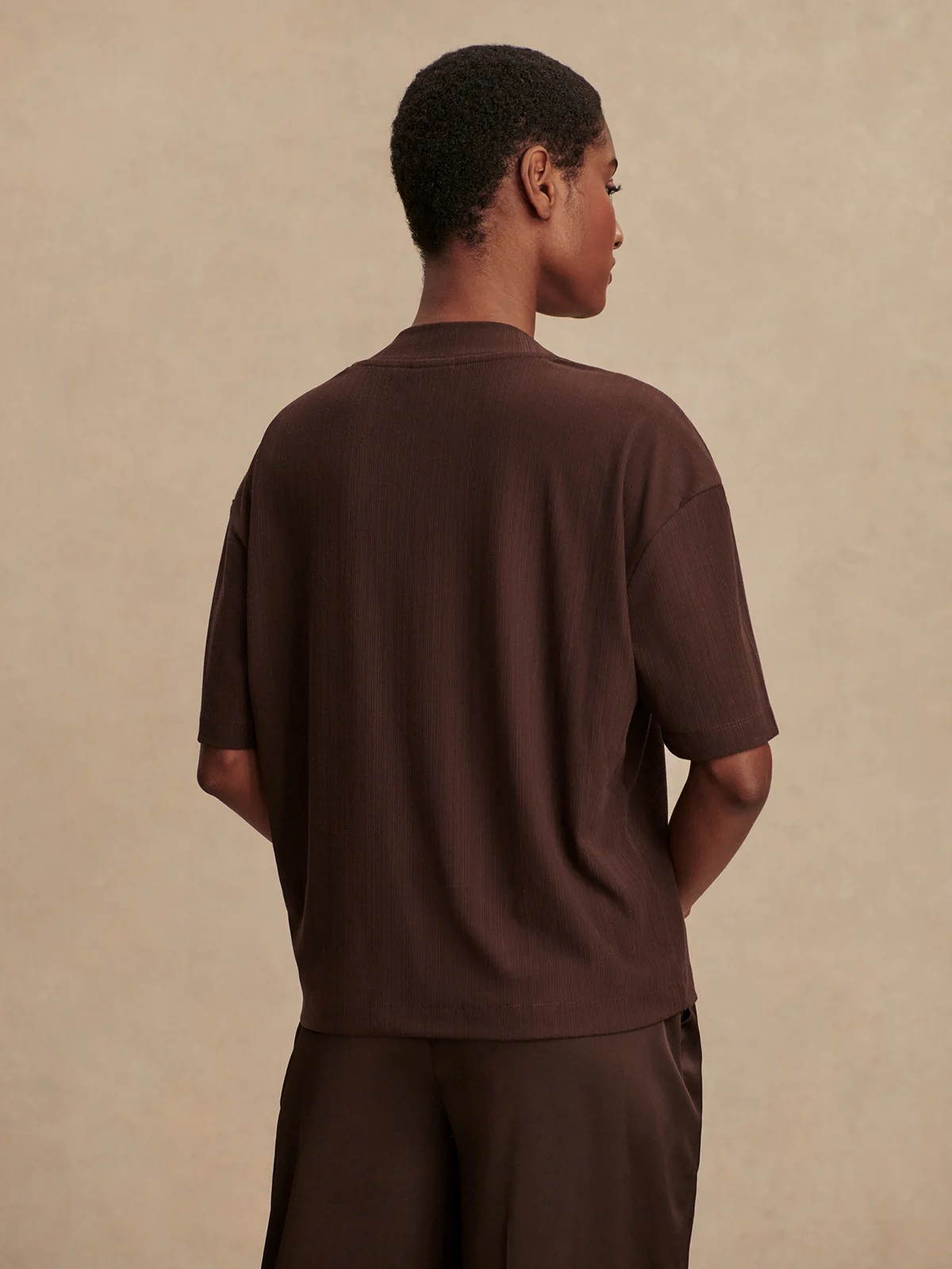 kasey mock placket rib tee coffee bean