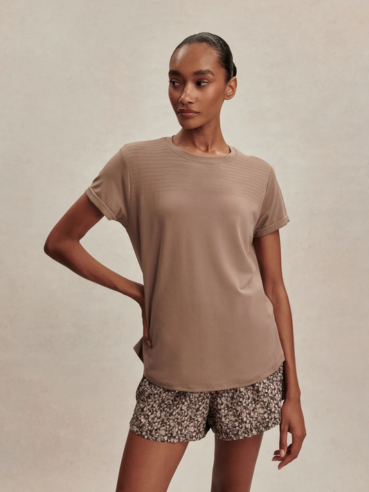 saskia seamless longline tee pine bark