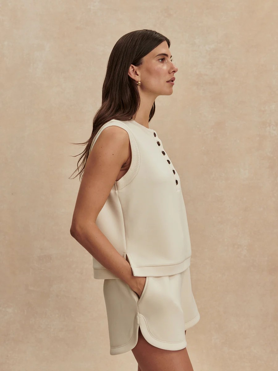 marla button placket tank pristine