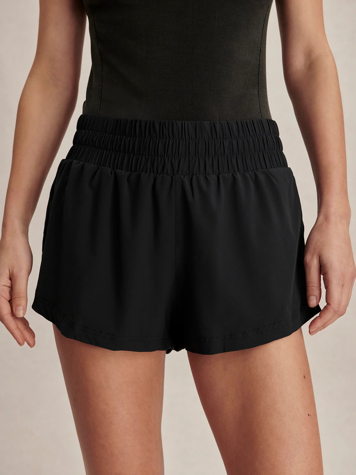 kallin running short 3 black